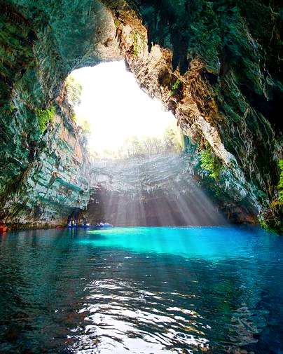 Melissani Cave: everything you need to know about the cave of Nymphs!