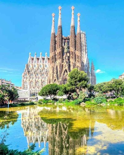 15 Awesome facts about Sagrada Familia that you’ll love!