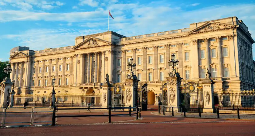 Buckingham Palace in London at sunset