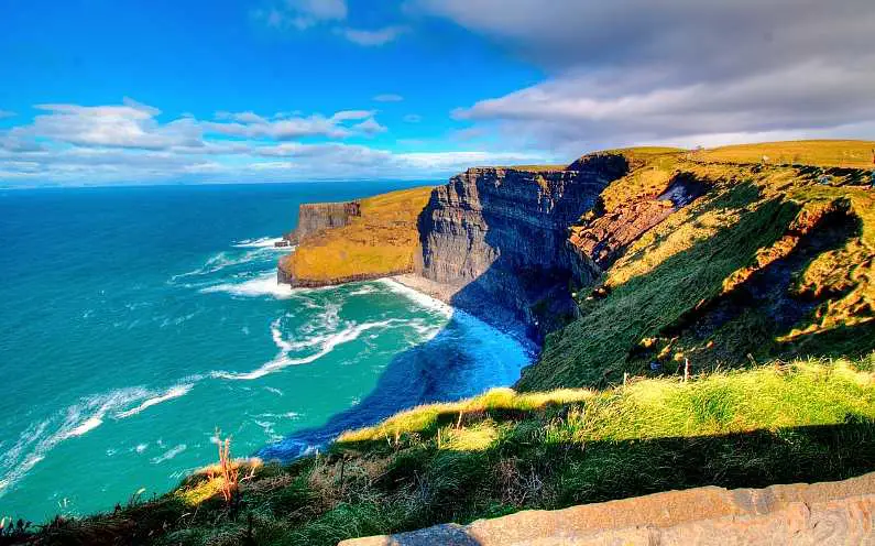 How to get from Dublin to Cliffs of Moher (by car, train, bus and tour!)